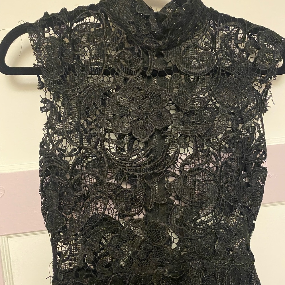 BLACK LACE MOCK NECK MINI DRESS